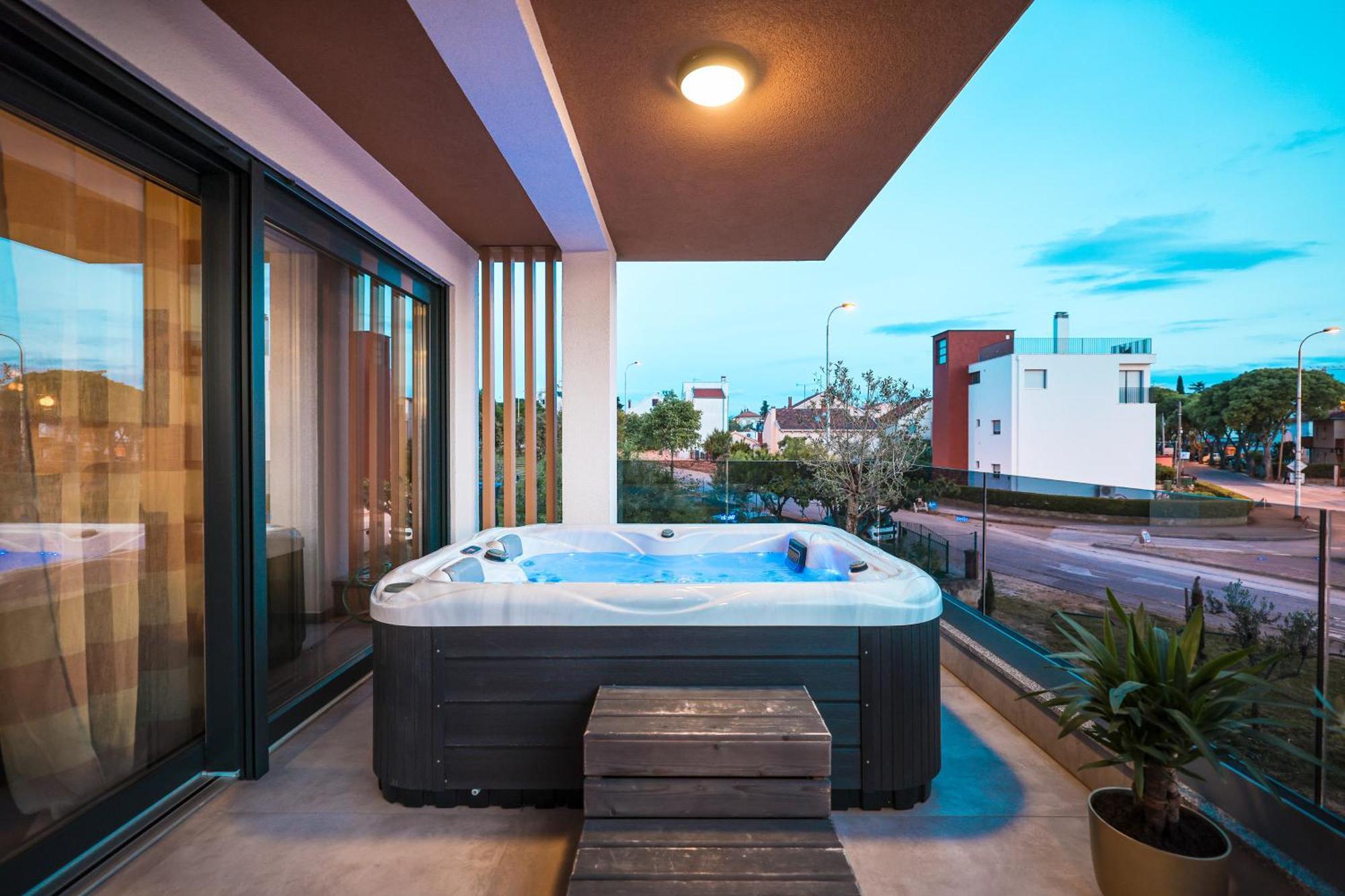 Luma Luxury Apartment With Jacuzzi Задар Экстерьер фото